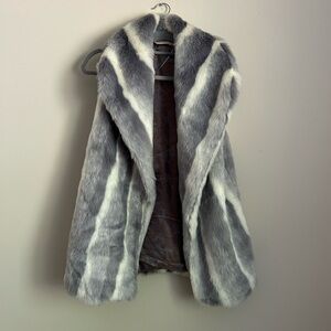Soft Surroundings Faux Fur Open Front Vest Size Small